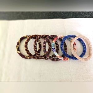 Set Of 7 Multicolor Glass Beaded Bracelet